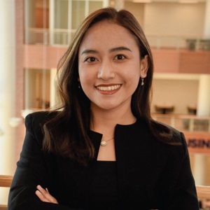DeaHeadshot Professional Headshot for Dea Wardani